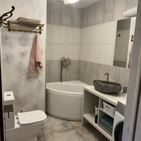 Cozy In Paupys 公寓